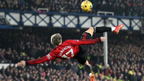 garnacho bicycle kick vs everton